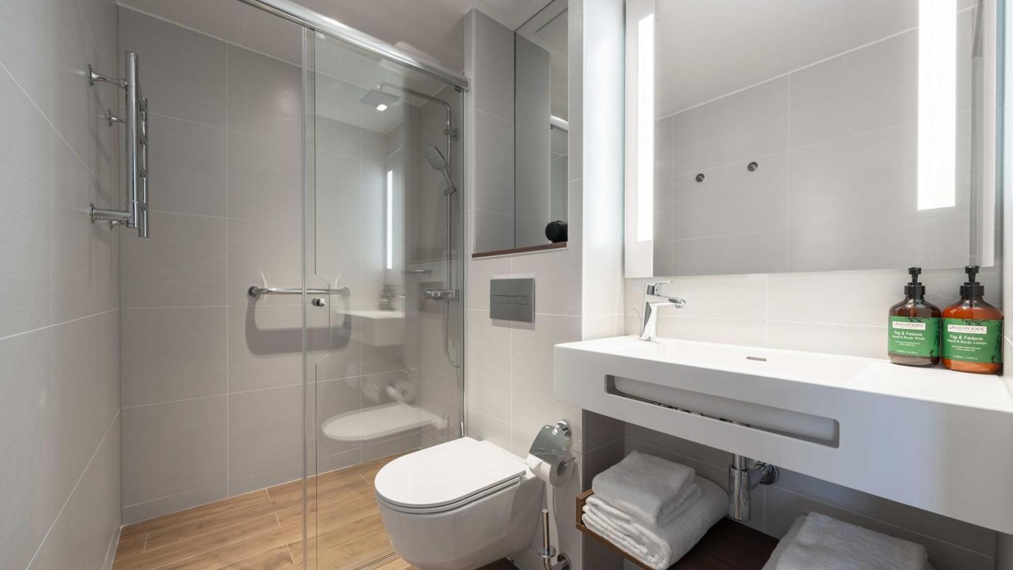 Voco Stockholm - Kista By Ihg Hotel Ngoại thất bức ảnh